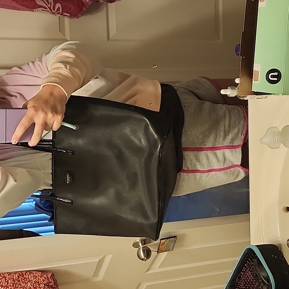 Coach tote - Picture 5 of 5